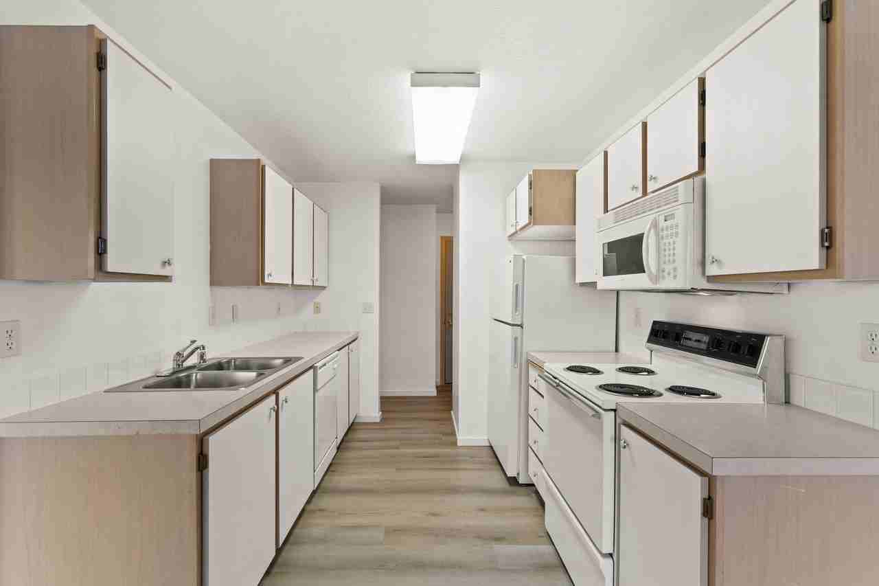 Cornerstone Apartments - Photo 2 of 5