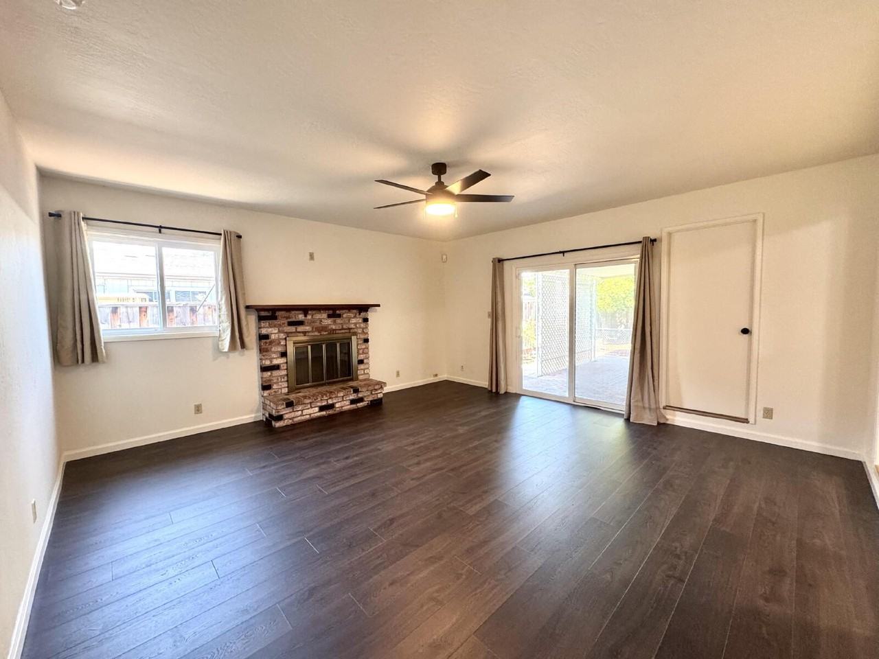 957 Amador Ave - Photo 5 of 50