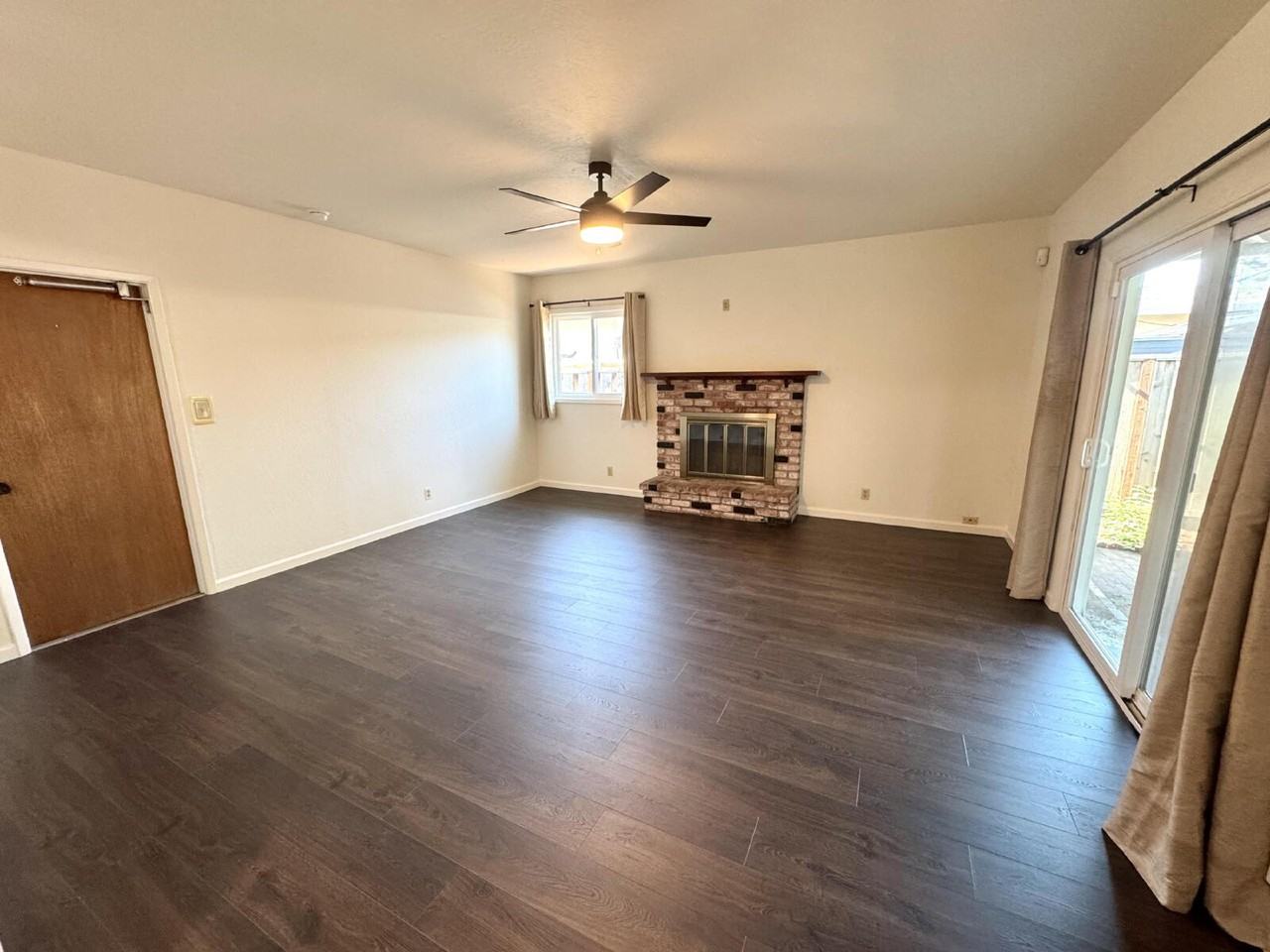 957 Amador Ave - Photo 6 of 50