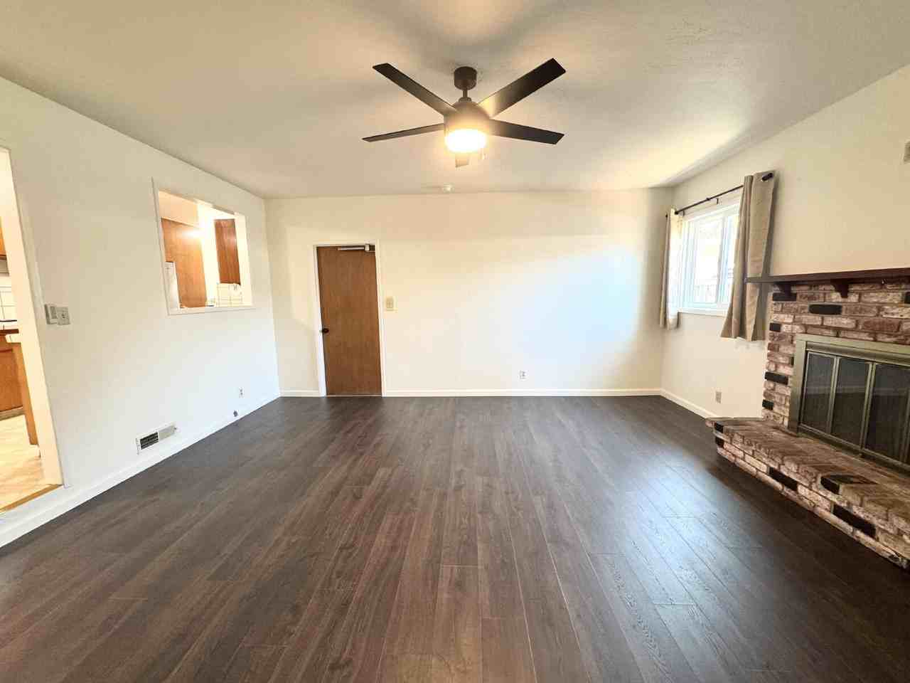 957 Amador Ave - Photo 7 of 50