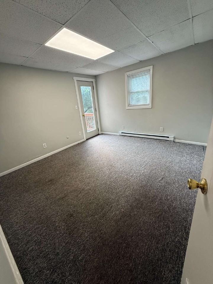 536A Forest Ave - Photo 7 of 10