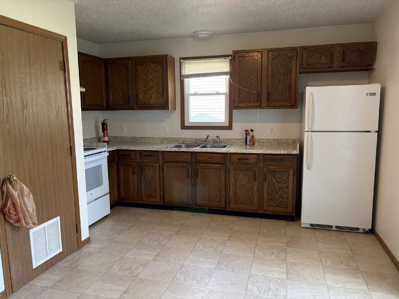 1328 Richey Rd Unit B - Photo 5 of 17