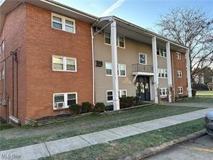 600 Lakeside Dr - Photo 1 of 1