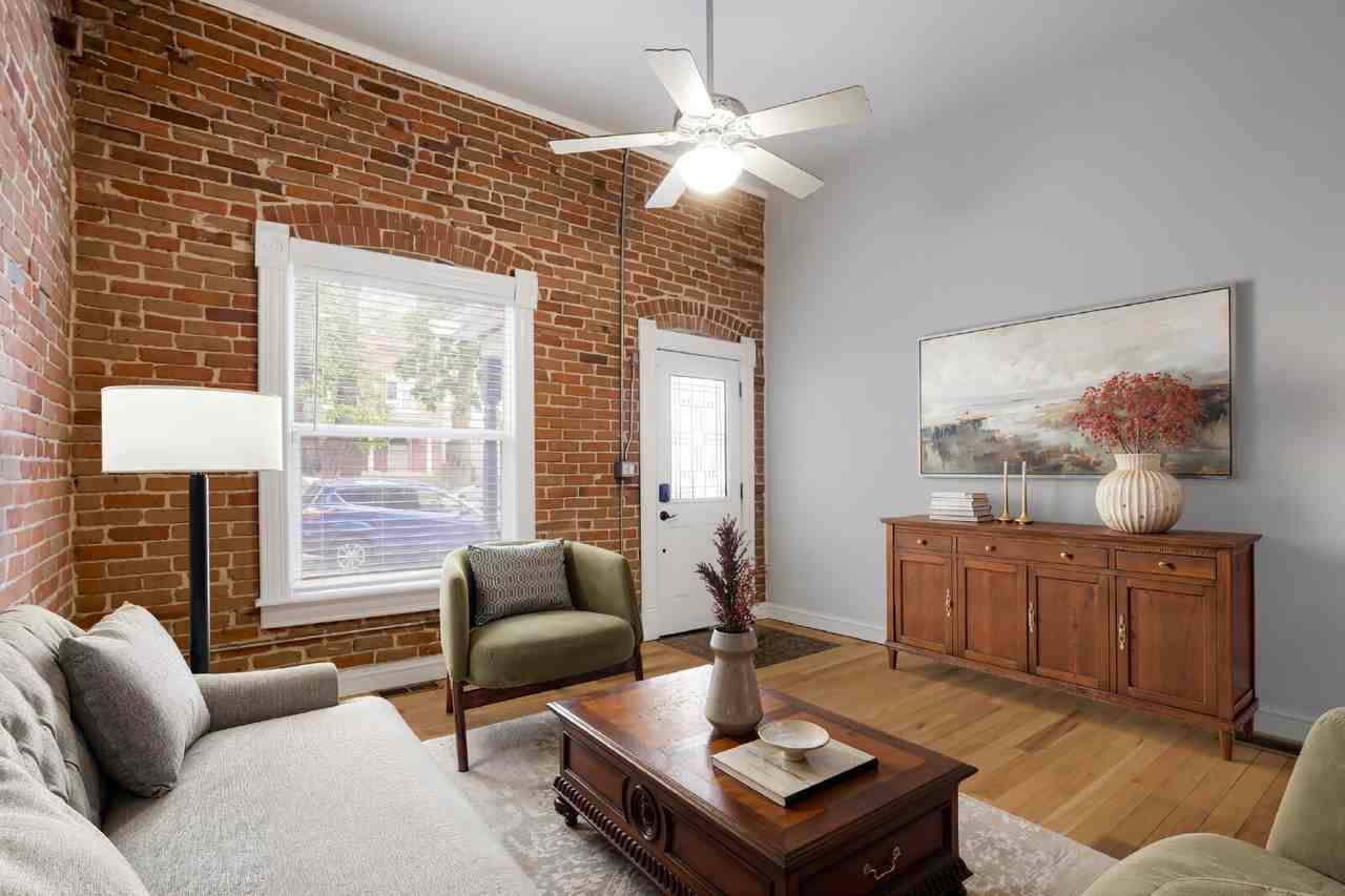 2446 W 33rd Ave - Photo 5 of 23