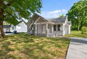 featured image of 328 Whitner St