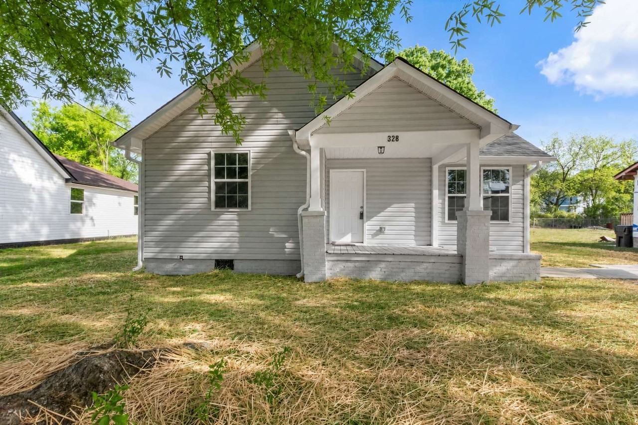 328 Whitner St - Photo 2 of 16