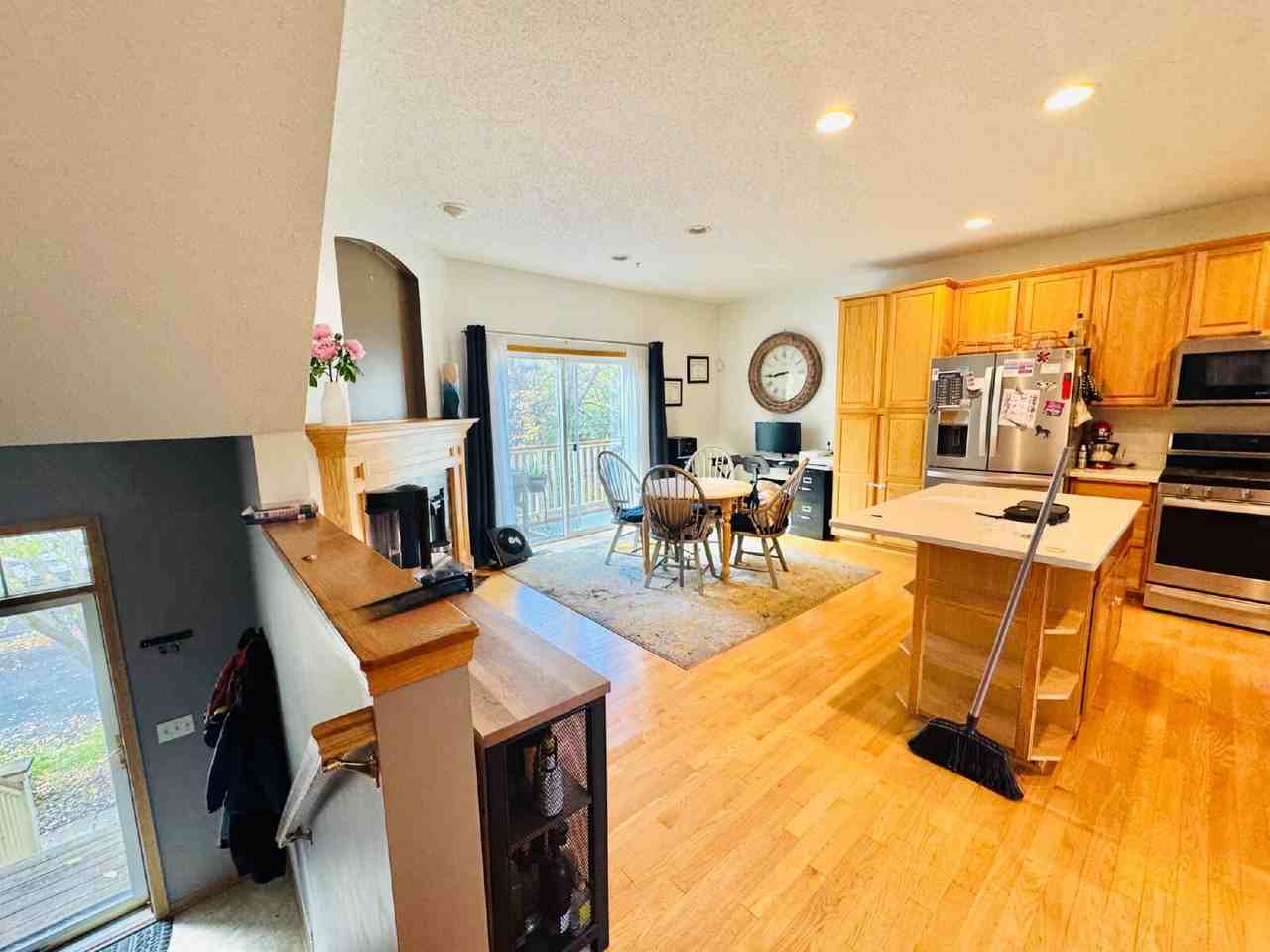 13767 54th Ave N - Photo 4 of 34