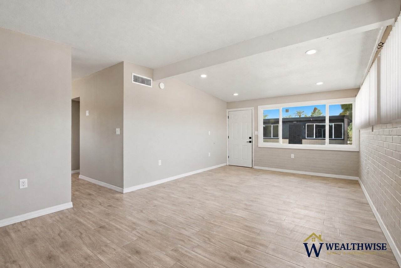 2882 N Edith Blvd - Photo 7 of 18