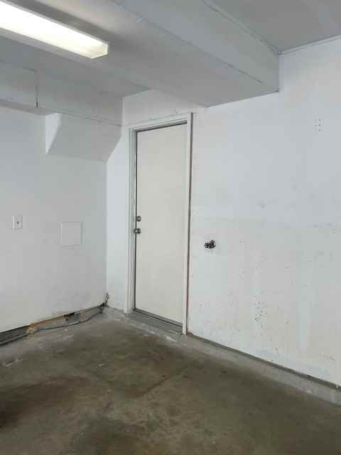 8585 E Union Ave #1 - Photo 3 of 10