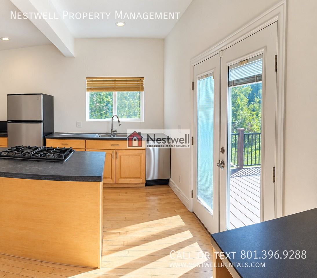 1149 W Pacific Ave - Photo 6 of 27