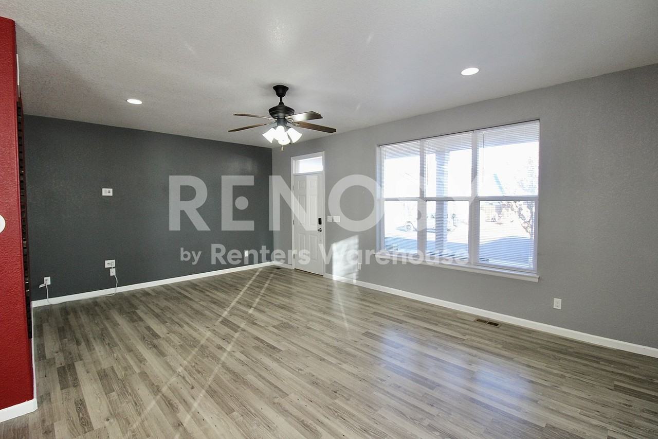 2347 Basil St - Photo 6 of 17
