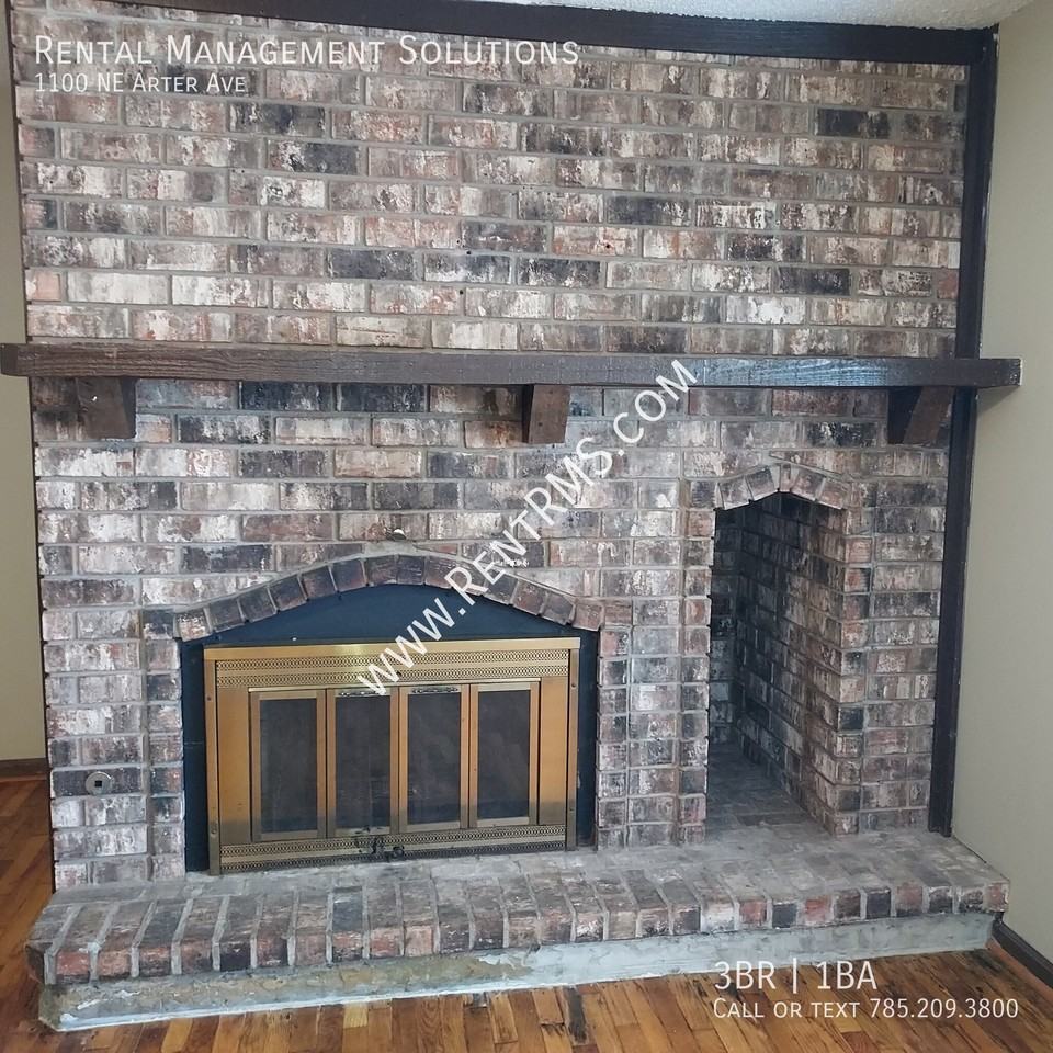 1100 Ne Arter Ave - Photo 5 of 33