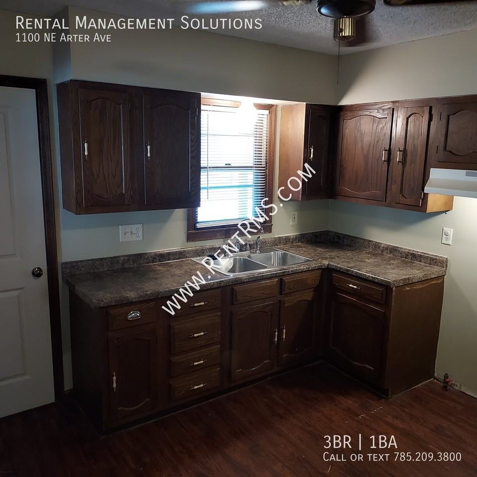 1100 Ne Arter Ave - Photo 6 of 33