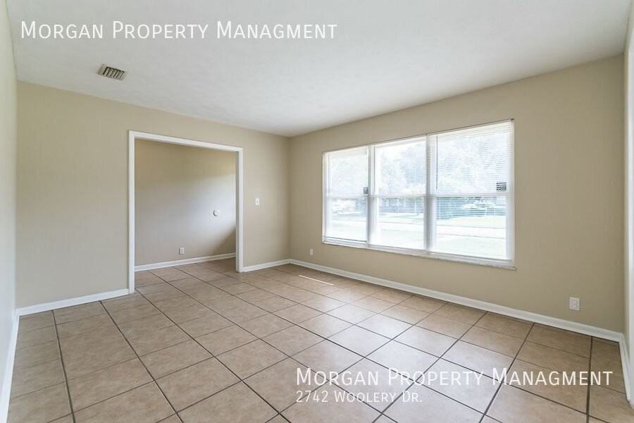 2742 Woolery Dr - Photo 3 of 18