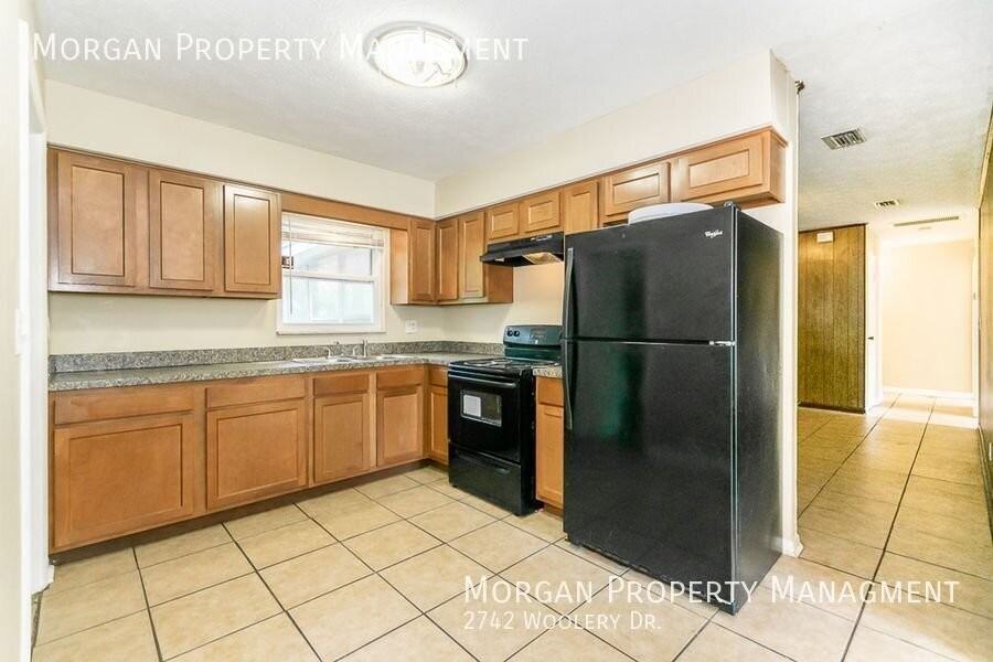 2742 Woolery Dr - Photo 7 of 18