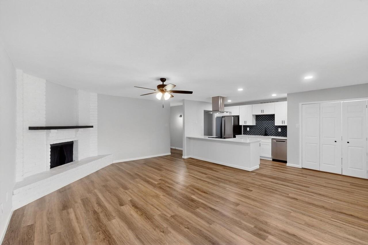 4933 Watson Dr - Photo 3 of 29