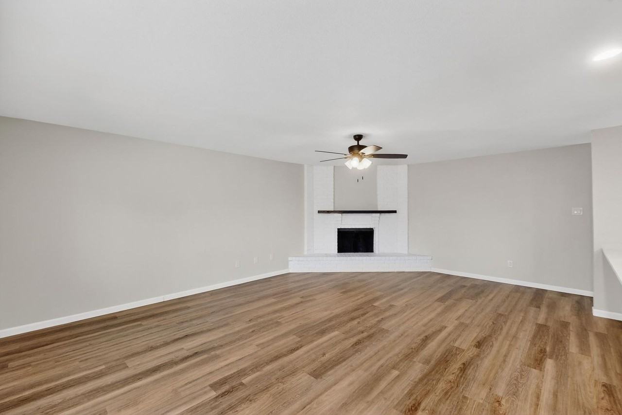 4933 Watson Dr - Photo 5 of 29