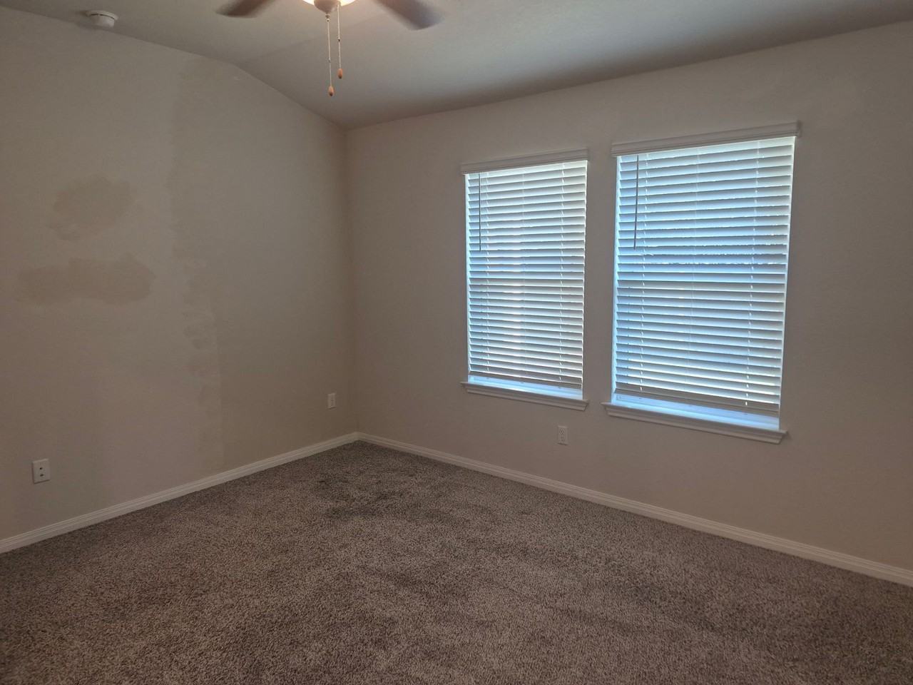 517 Longmount Cv - Photo 2 of 19