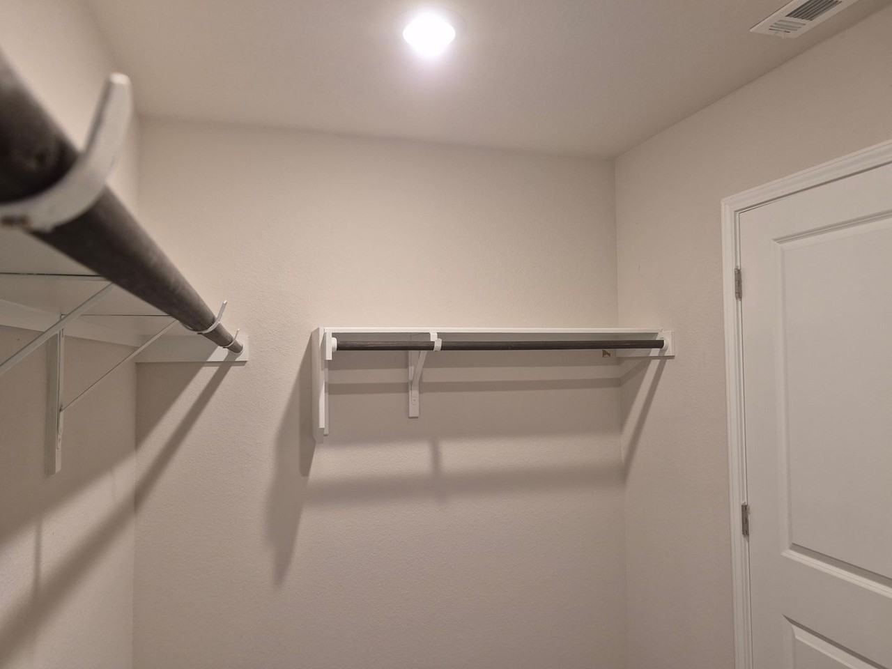 517 Longmount Cv - Photo 5 of 19