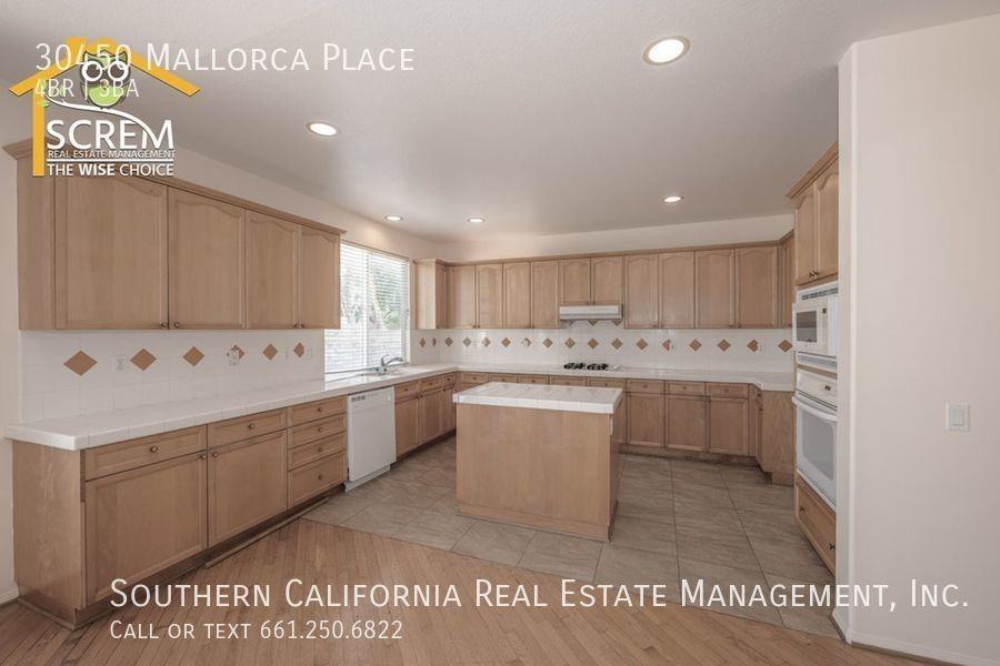 30450 Mallorca Pl - Photo 6 of 34