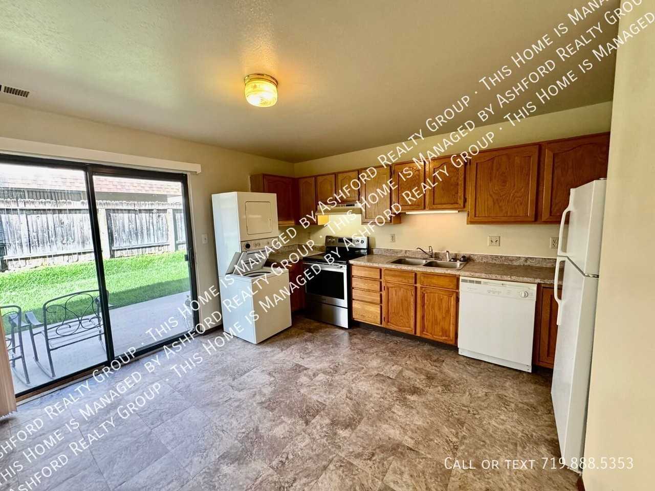 2617 E Uintah St #A - Photo 5 of 11