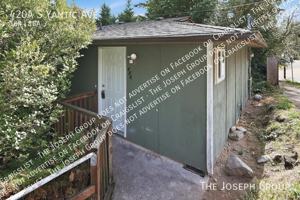 featured image of 420A S Yantic Ave