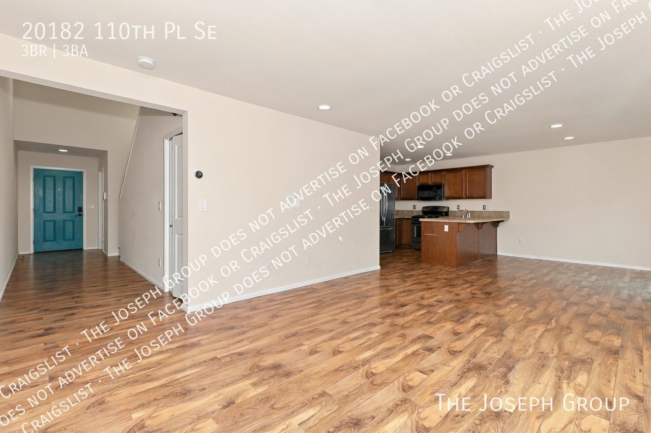 20182 110th Pl Se - Photo 2 of 27