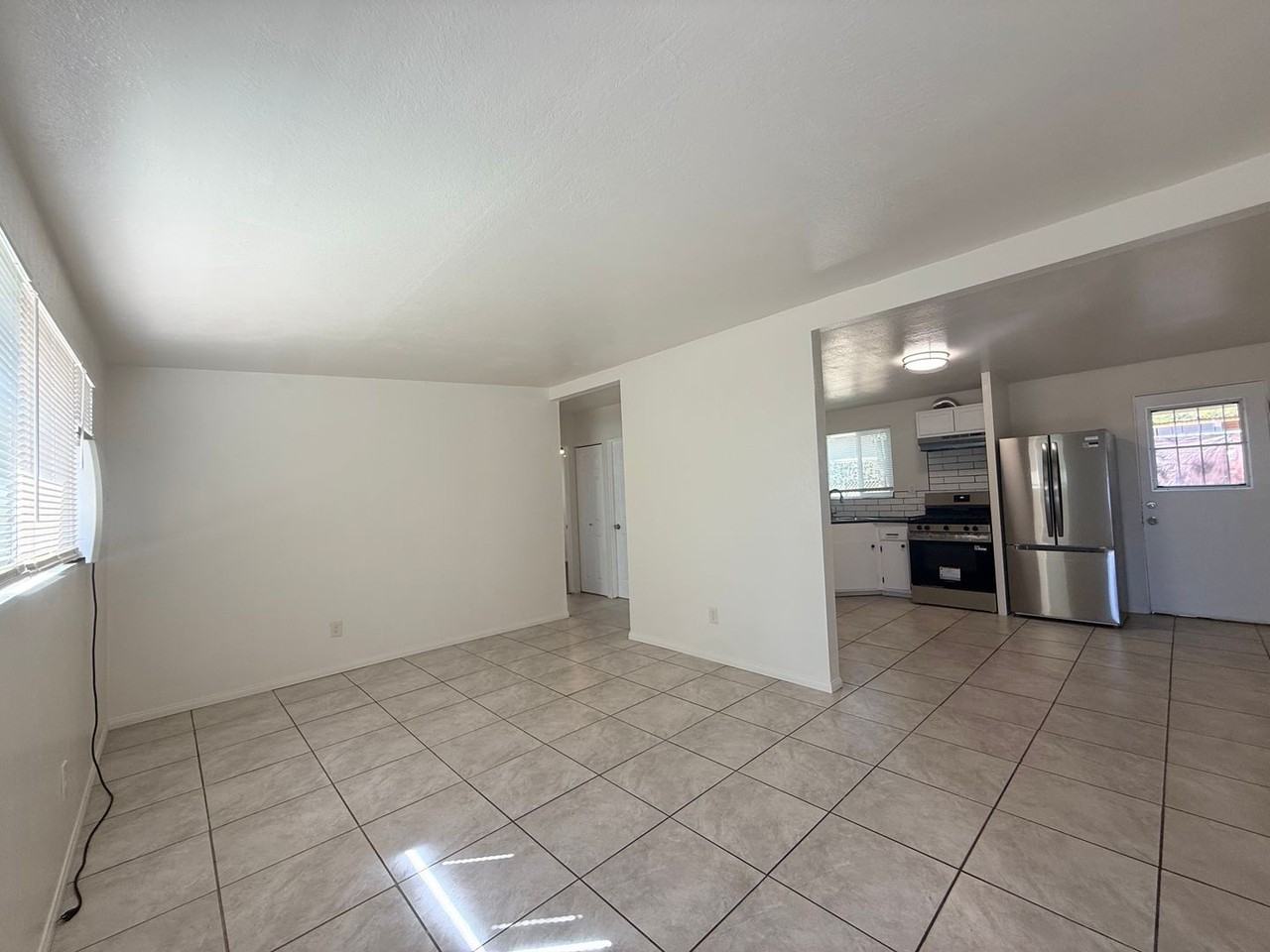 23890 Hemlock Ave - Photo 6 of 15