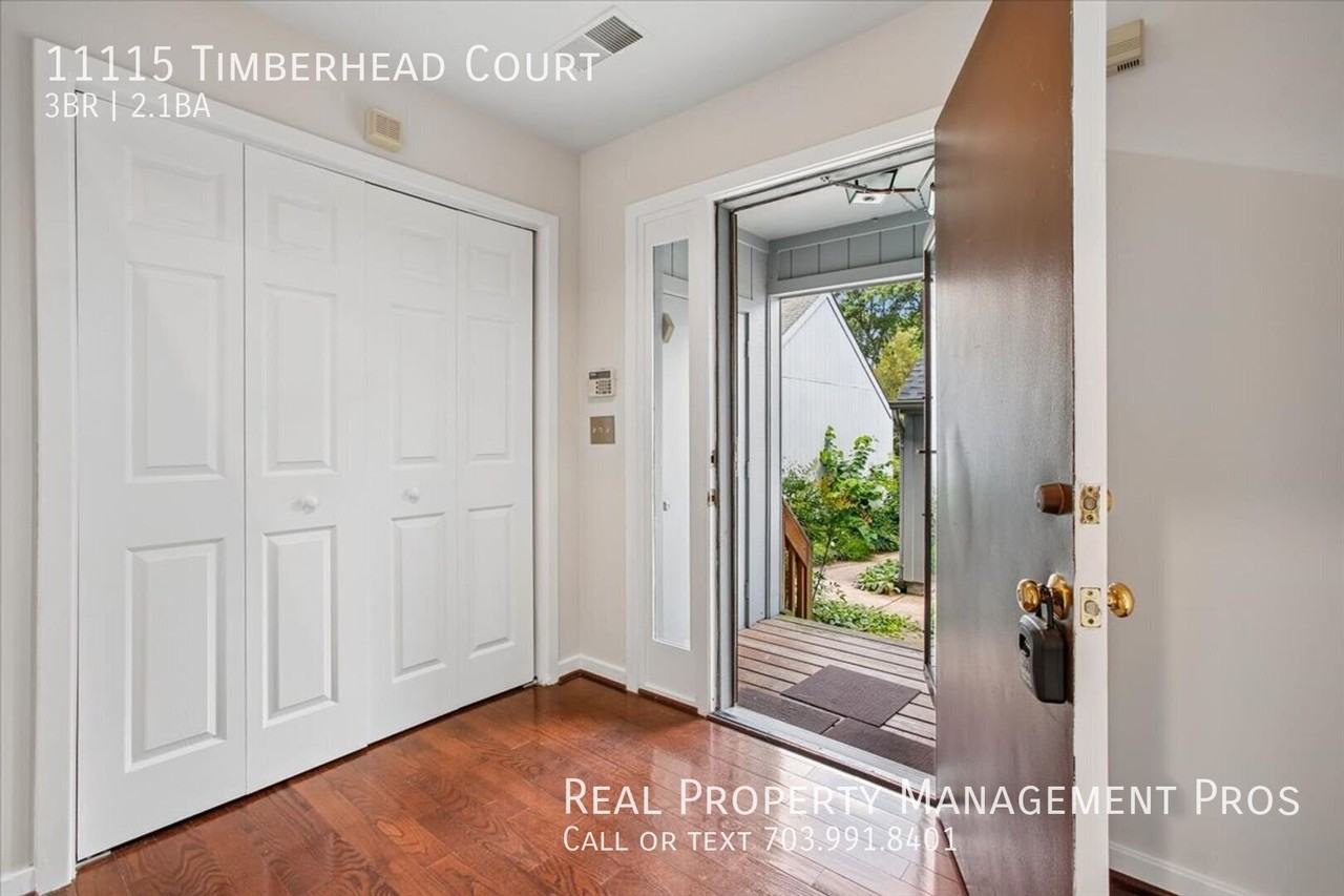 11115 Timberhead Ct - Photo 3 of 50