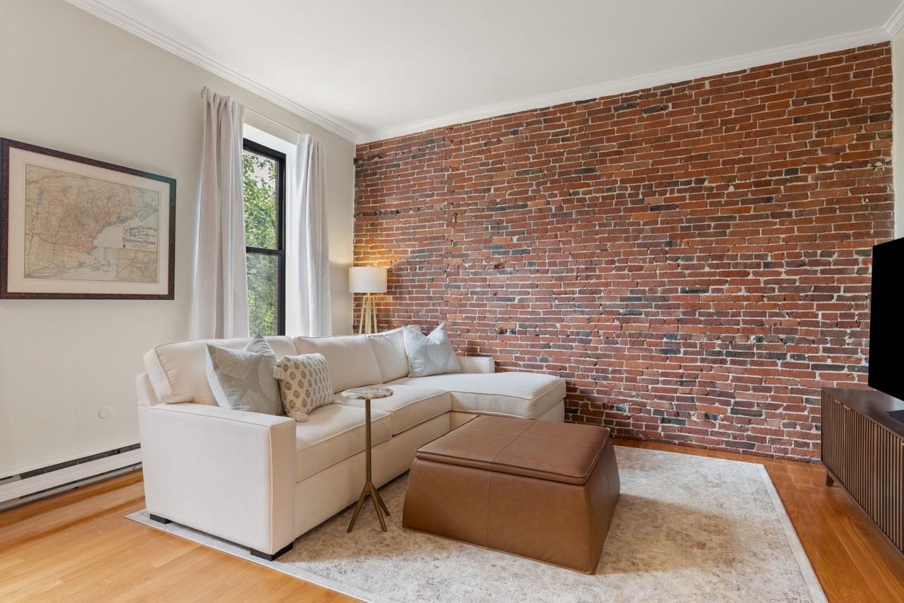 17 Dwight St #3 - Photo 2 of 19