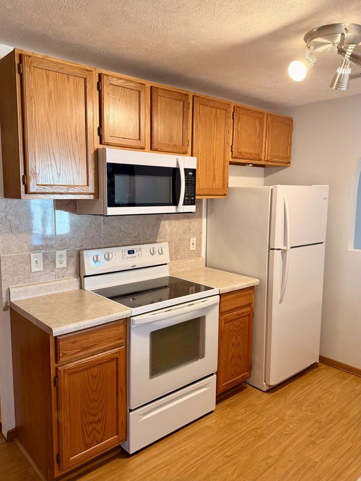 7539 Creek Bnd #7539 - Photo 7 of 20