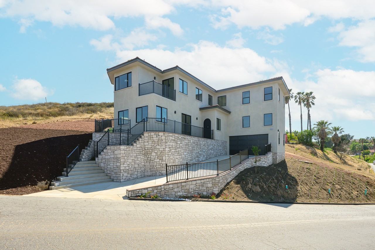 16515 Canyon Ridge Rd #NA - Photo 2 of 20