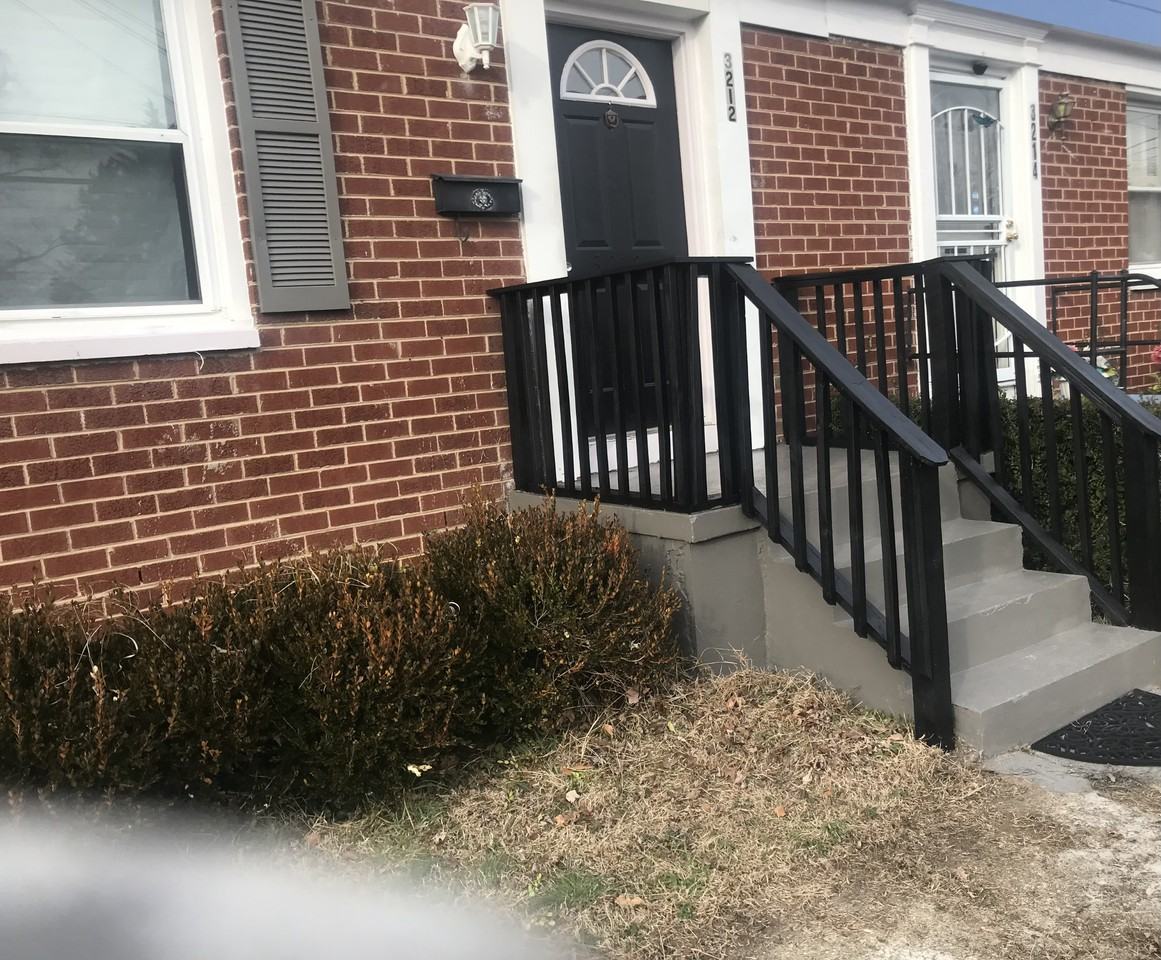 3212 Dallas Dr #NA - Photo 2 of 14