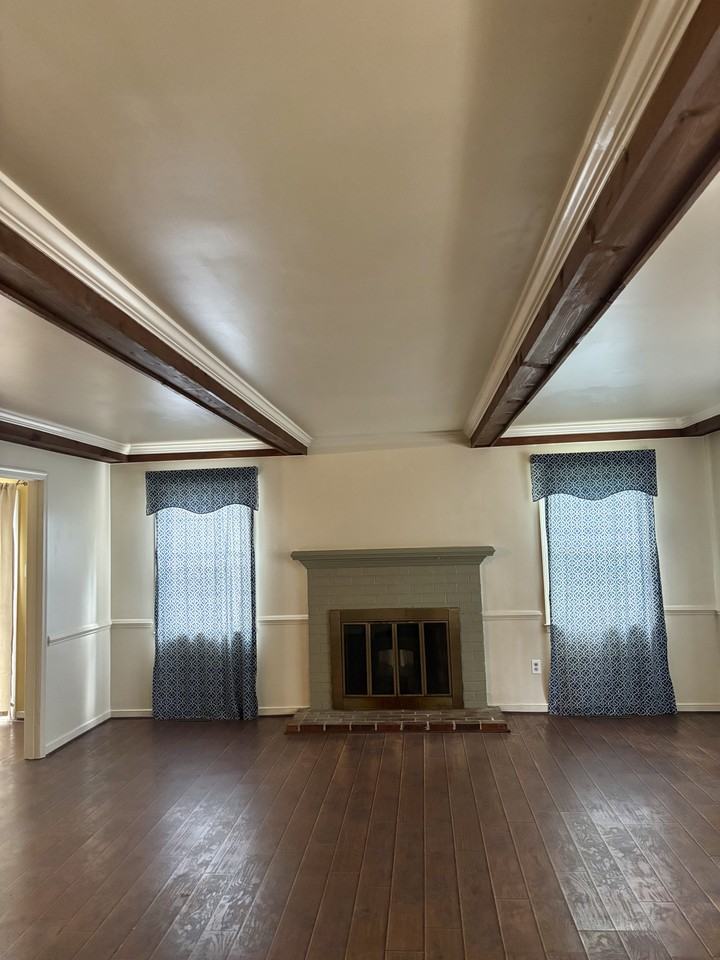 2448 Crowncrest Dr #NA - Photo 7 of 26