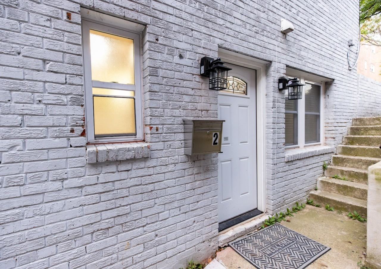 335 54th St Ne Apt 2 #NA - Photo 6 of 15