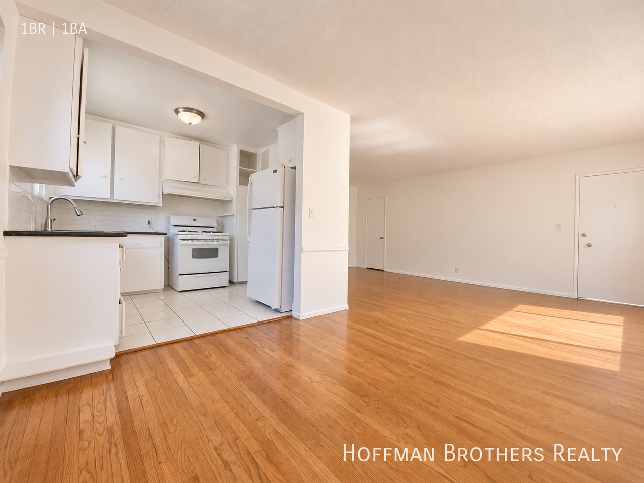 1162 N Orange Grove Ave #3 - Photo 2 of 5