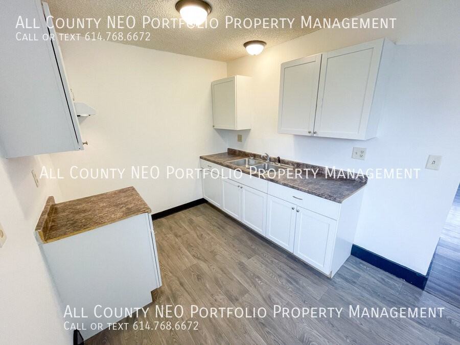 935 S Court St #10 - Photo 4 of 9