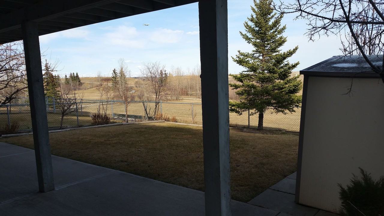 127 Coverton Close Ne - Photo 4 of 15