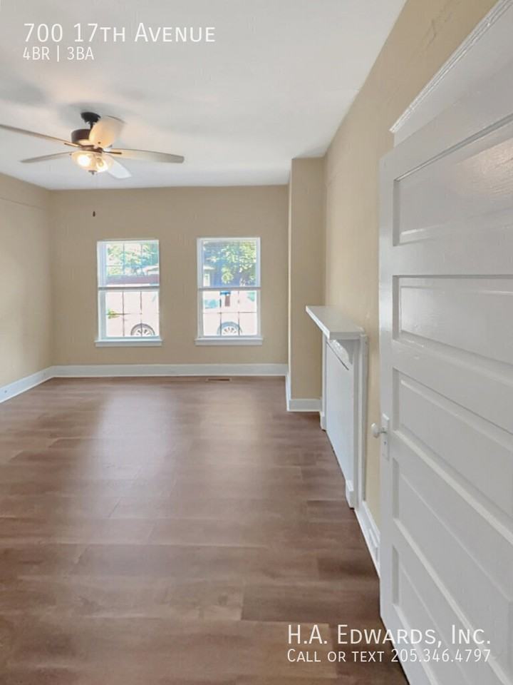 700 17th Ave - Photo 3 of 5