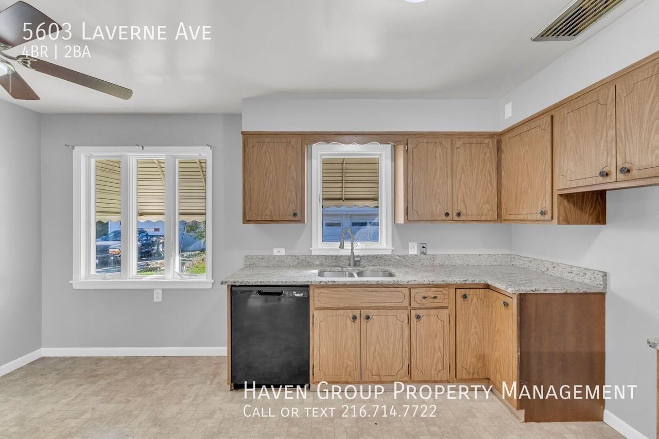 5603 Laverne Ave - Photo 7 of 25
