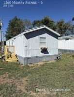 featured image of 1360 Midway Ave #5