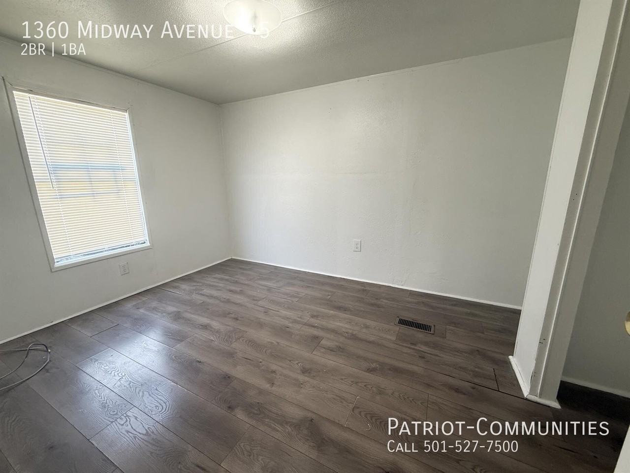 1360 Midway Ave #5 - Photo 5 of 7