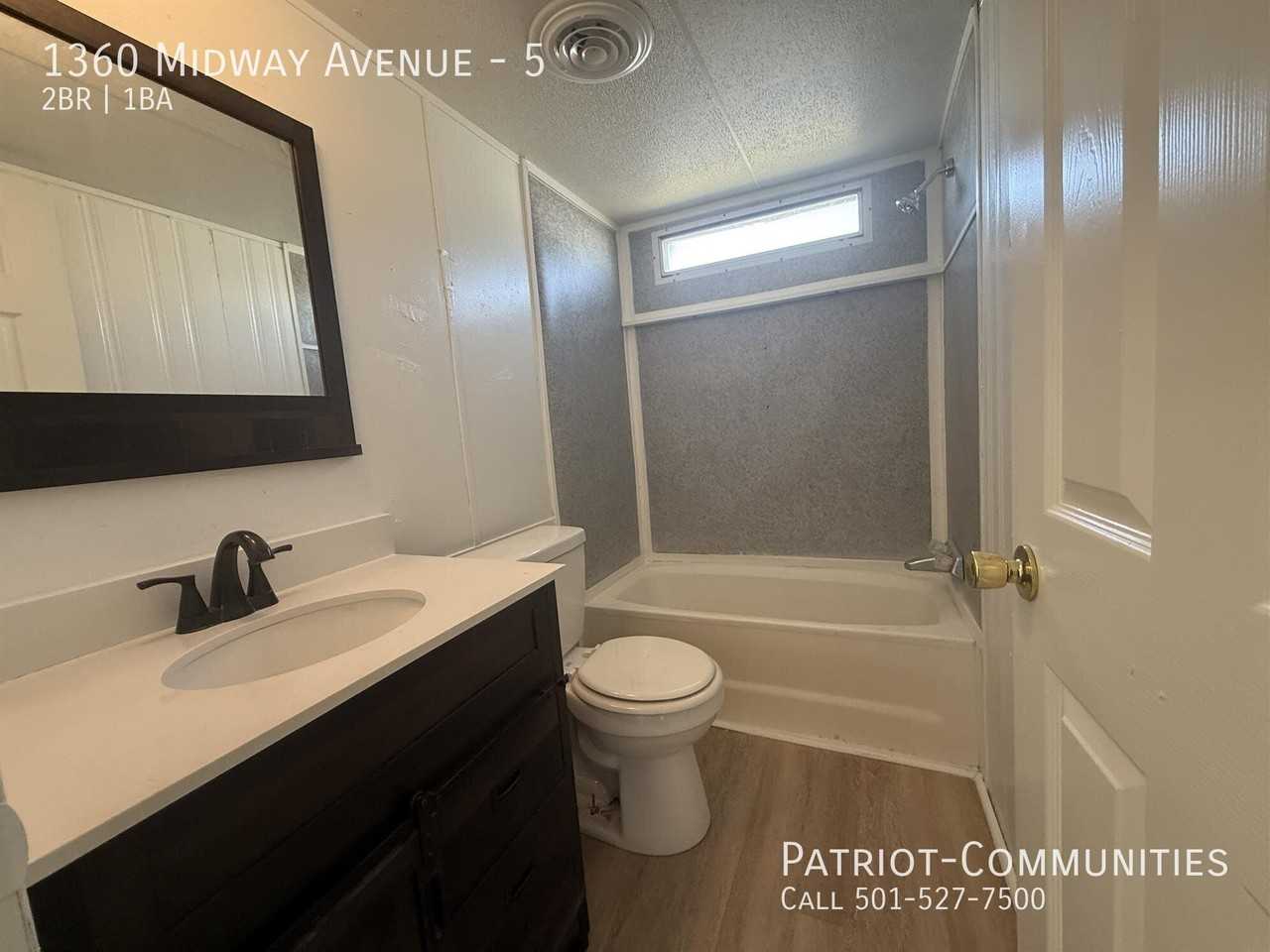 1360 Midway Ave #5 - Photo 7 of 7