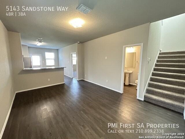 5143 Sandstone Way - Photo 3 of 18