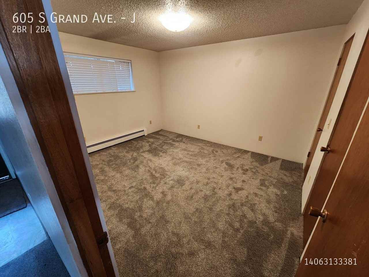 605 S Grand Ave #J - Photo 3 of 20