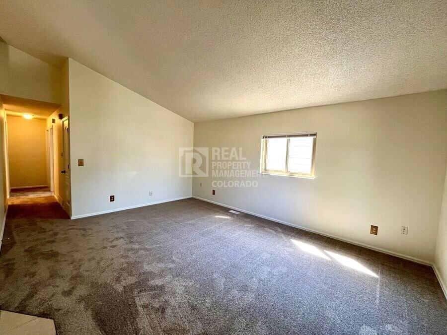 4945 Marabou Way - Photo 4 of 21