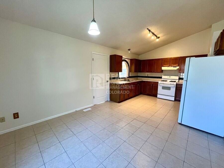 4945 Marabou Way - Photo 7 of 21