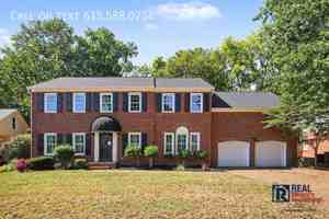 featured image of 1382 Buckingham Cir