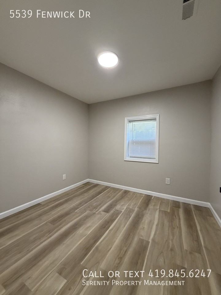 5539 Fenwick Dr - Photo 6 of 11
