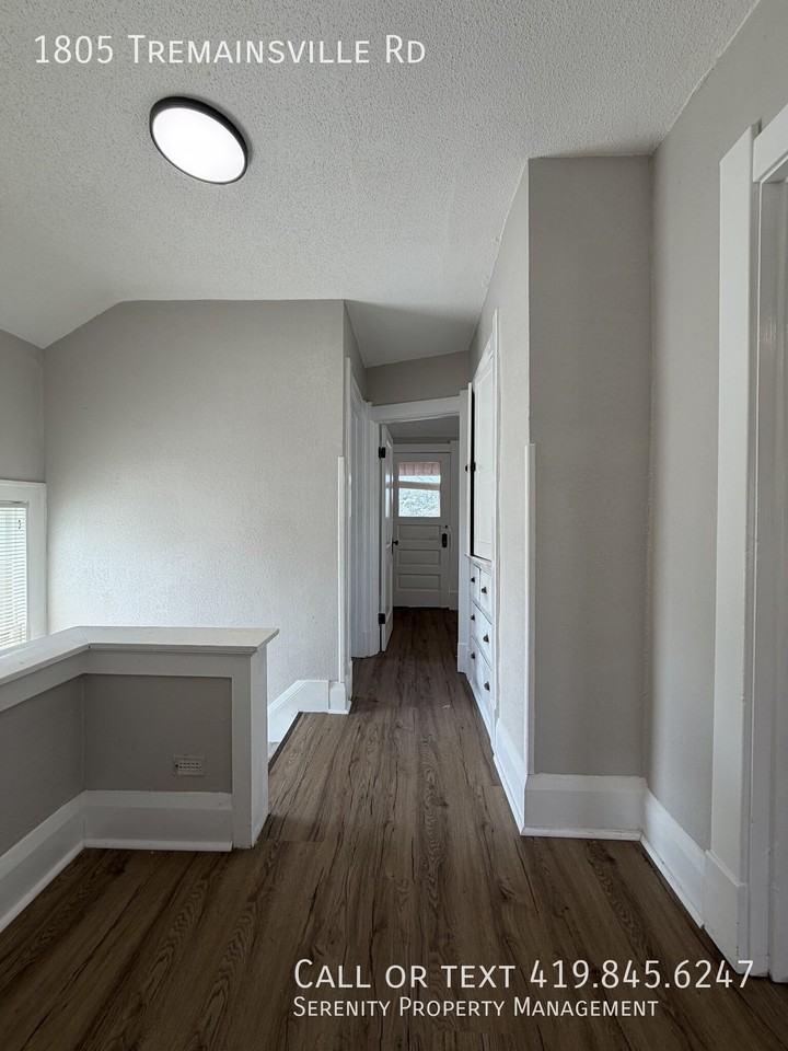 1805 Tremainsville Rd - Photo 6 of 11